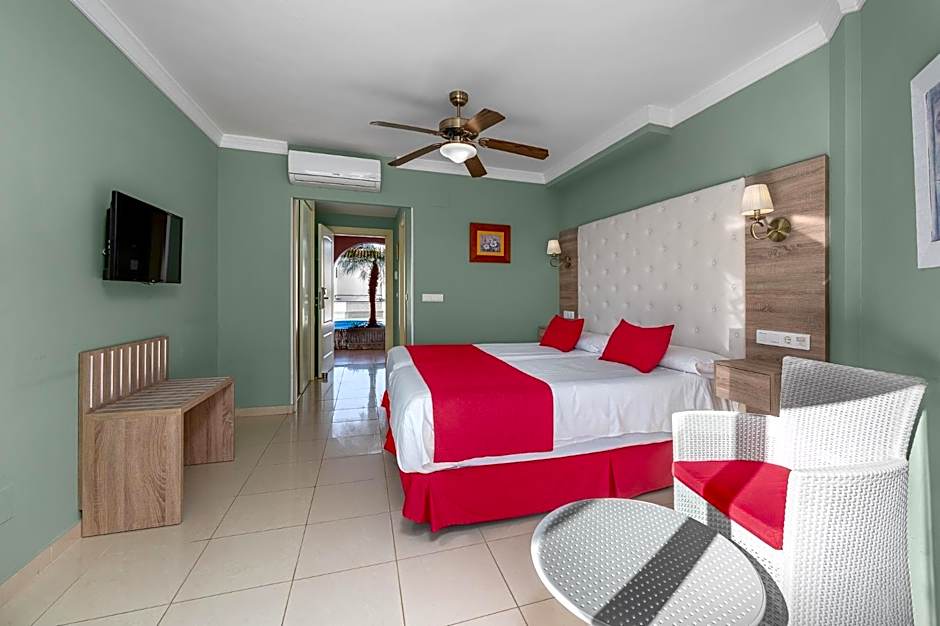 Photo 1 of 11 of Double Room