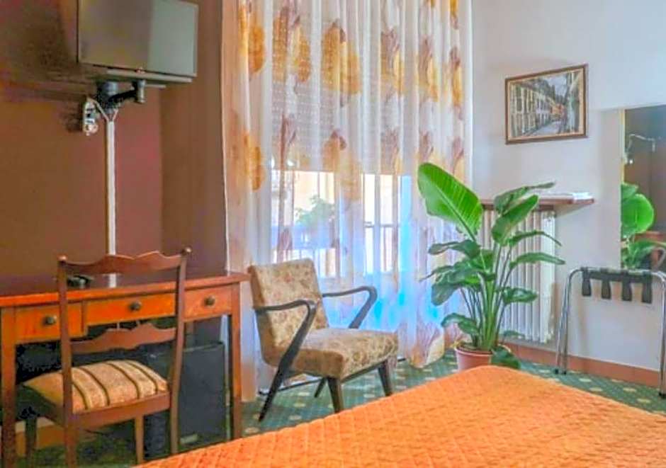 Bridge Hotel
