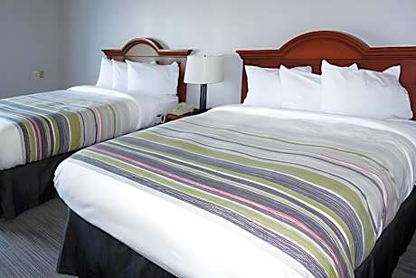 Double Room with Two Queen Beds