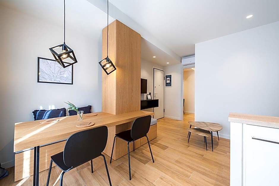 The Asprogeraka - self check-in rooms