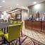 La Quinta Inn & Suites by Wyndham Oshkosh
