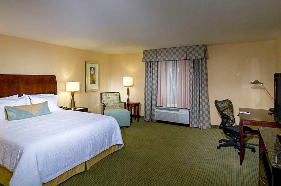 Hilton Garden Inn Westampton