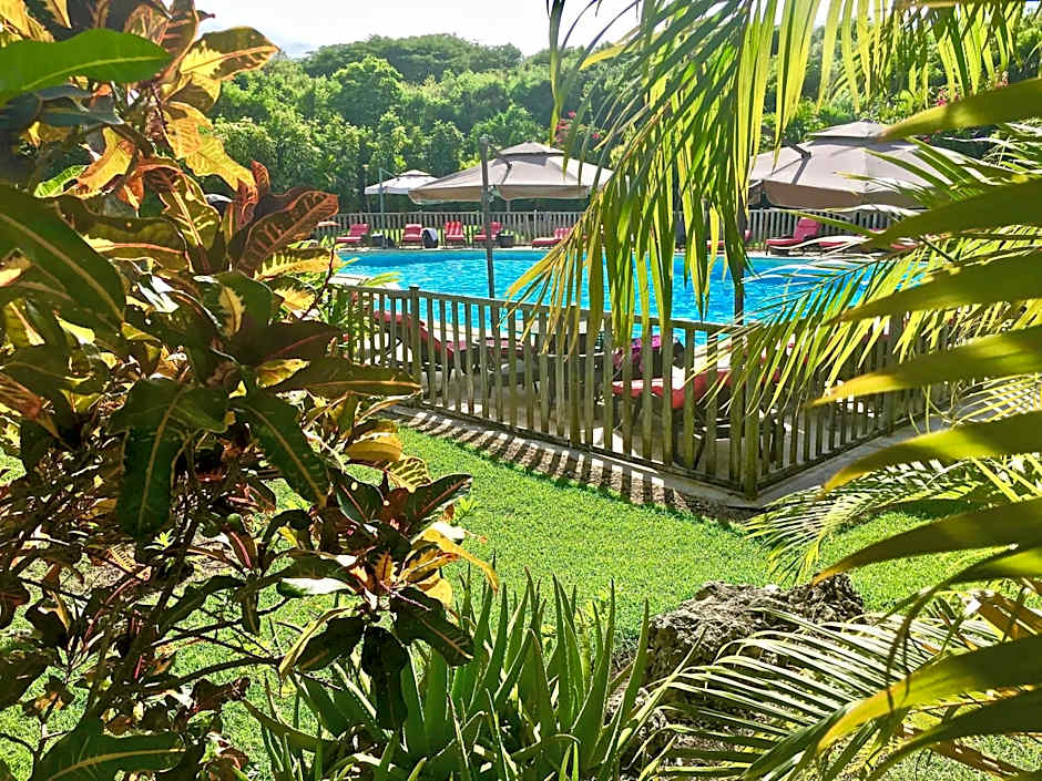 Résidence Le Vallon Guadeloupe Parc Piscine Appartements & Studios