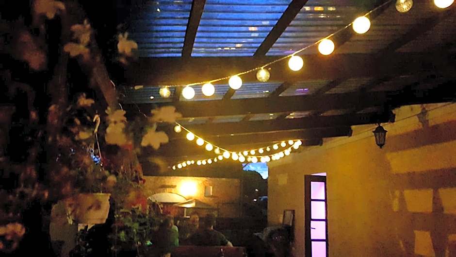 Folwark Tumiany Pokoje & Restauracja