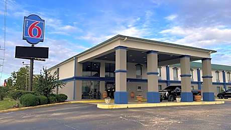 Motel 6 Canton, MS