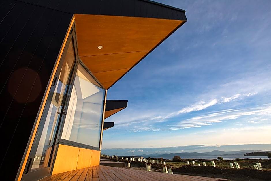 Bruny Island Escapes and Hotel Bruny