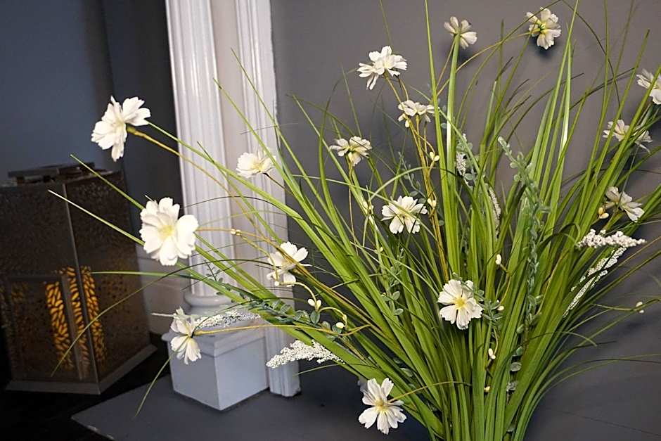 Broadfield Park Hotel by Belvilla