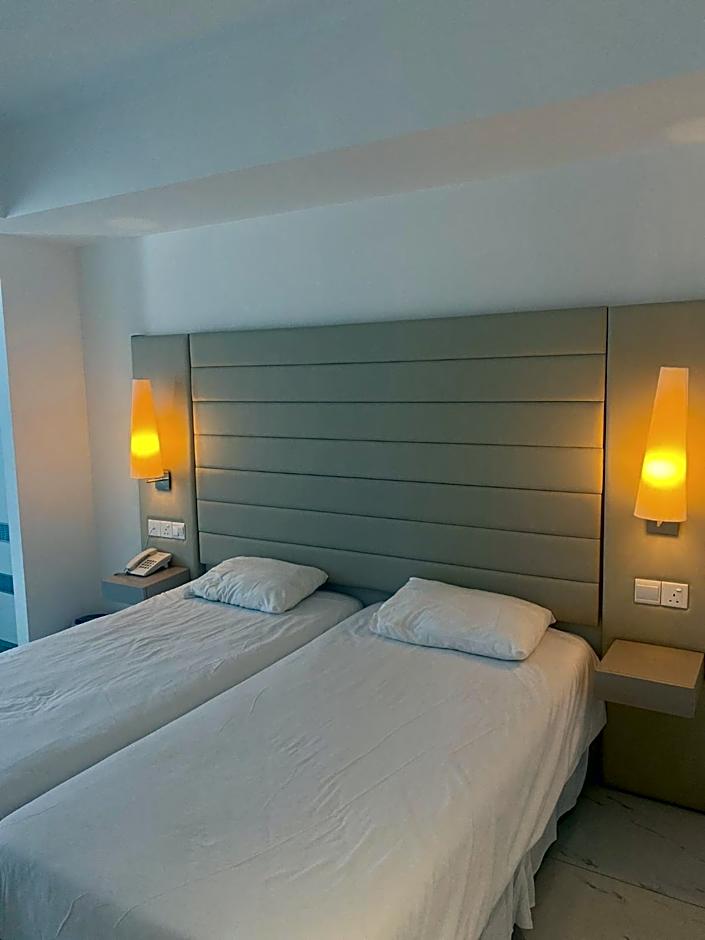 Tsokkos Protaras Beach Hotel