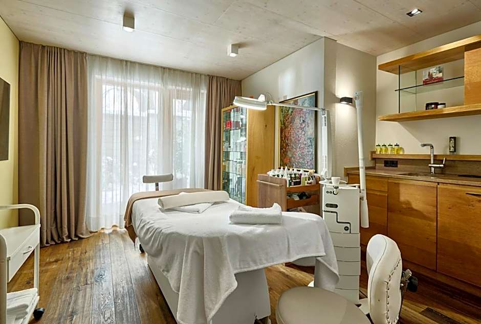 Small Luxury Hotel of the World - DasPosthotel