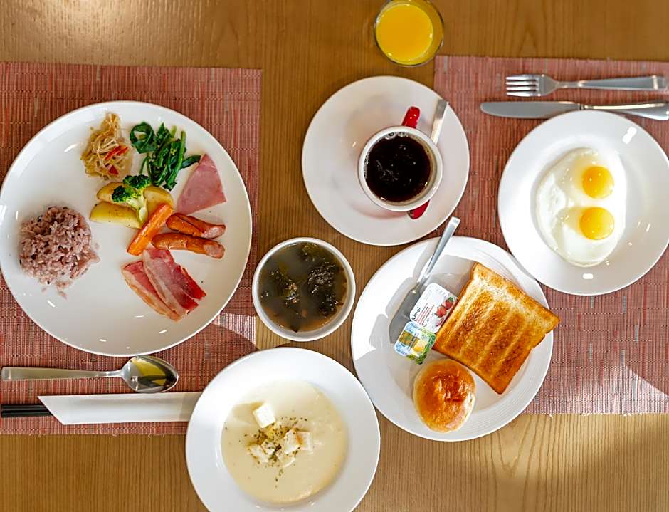 The 7 Business Hotel