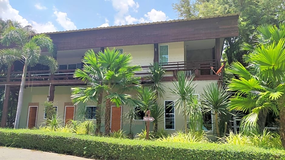 Water Park Hotel Kanchanaburi