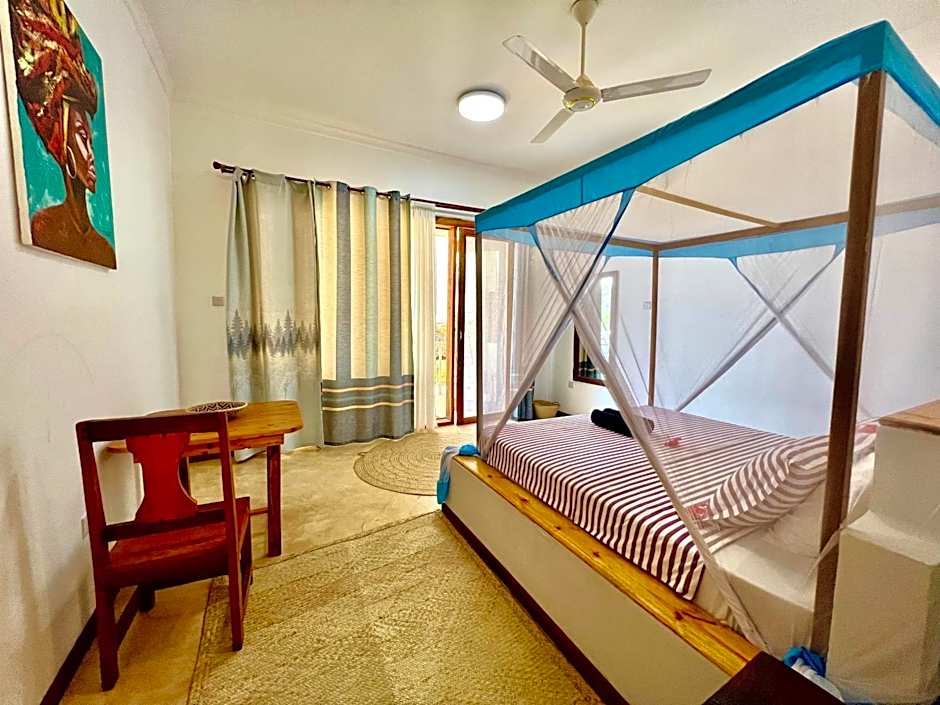 Chikachika Beach B&B