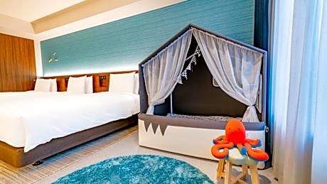 Kids-Friendly Room with Three Single Beds
