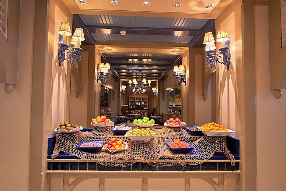Disney Newport Bay Club