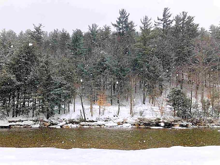 Attitash Mountain Village Studio - Slope View - Ski - Storyland