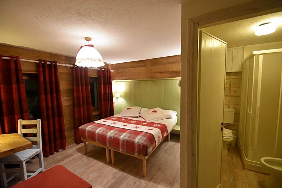 Hotel Petit Dahu - Chambres et Restaurant