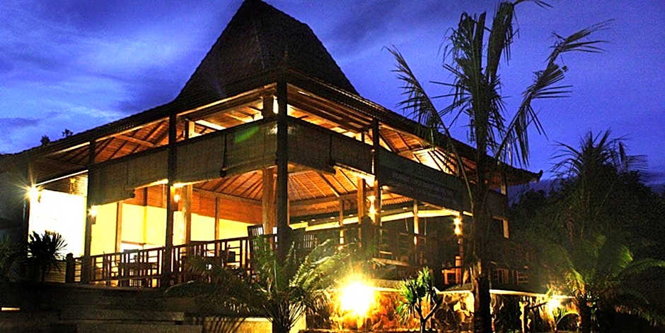 Exotic Komodo Hotel