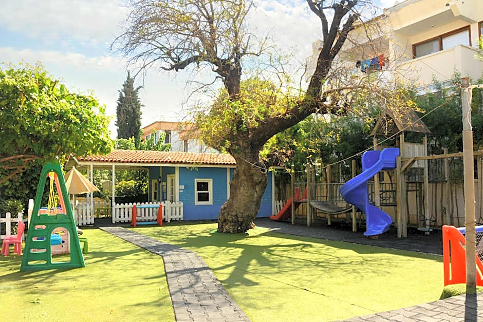 Club Anastasia - Family Hotel