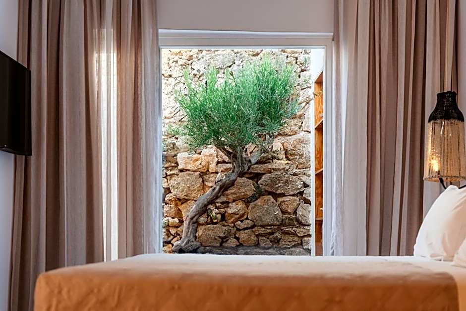 Oliving Mykonos Luxury Suites