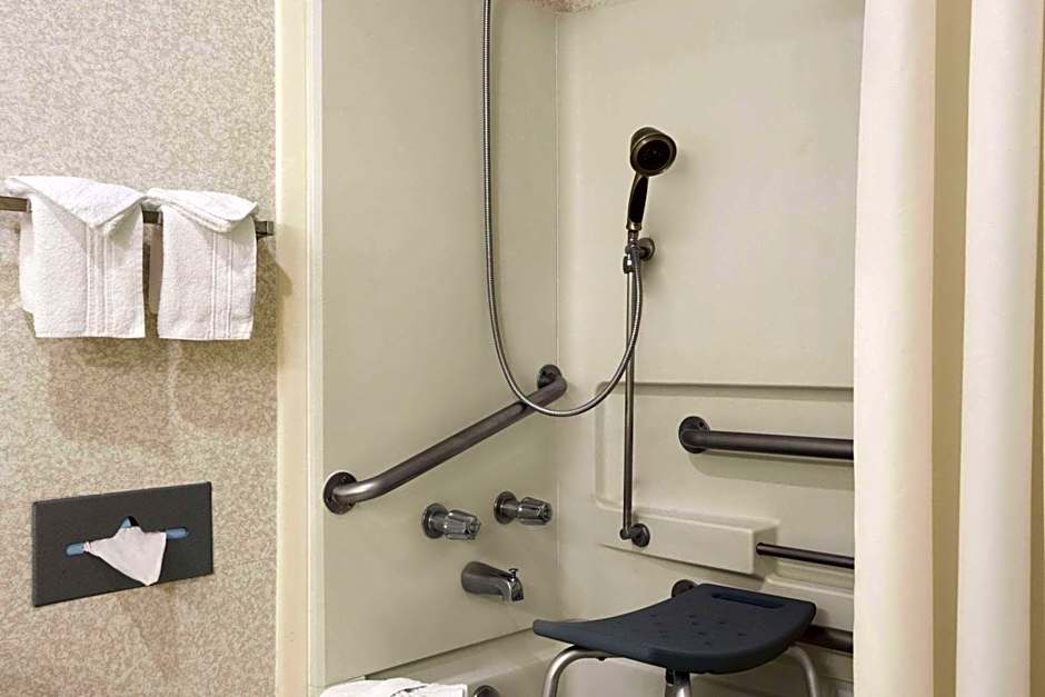 Days Inn by Wyndham Middletown