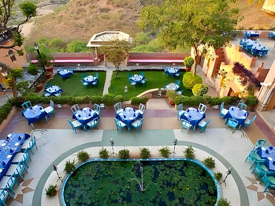 Neemrana Fort-Palace
