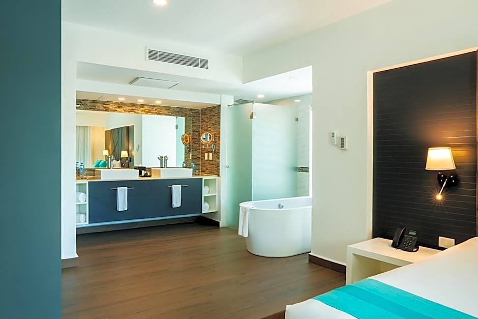 The Fives Beach Hotel & Residences All Senses Inclusive