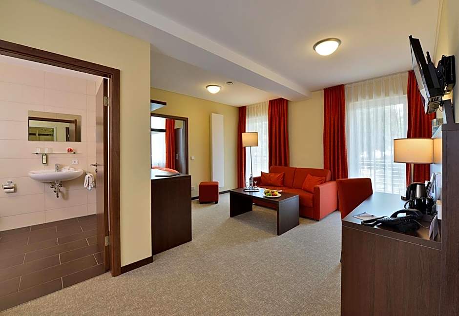 Photo 1 of 5 of Executive Suite