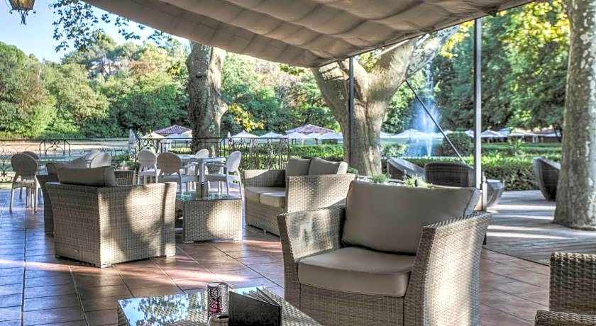 Moulin de Vernegues Hotel