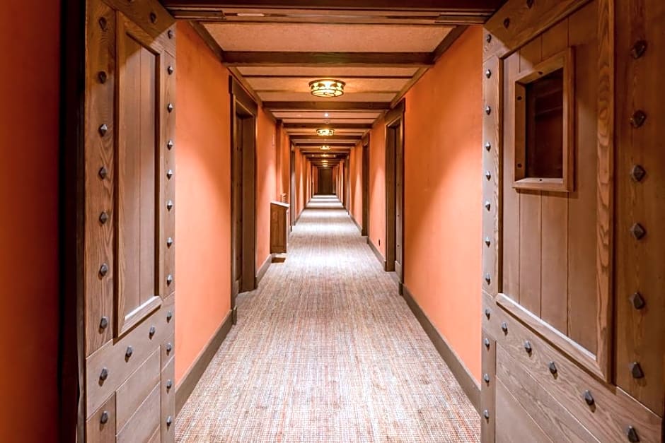 Les Quais de Lutece Hotel