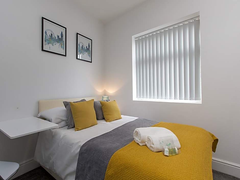 TownHouse PLUS @ 40 West St