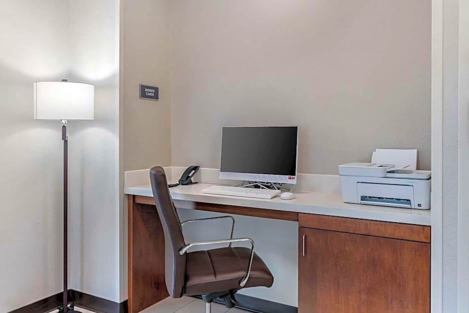 Comfort Inn & Suites