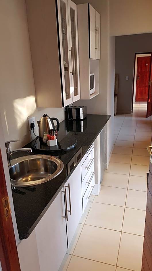 Casa Bianca Guest Lodge