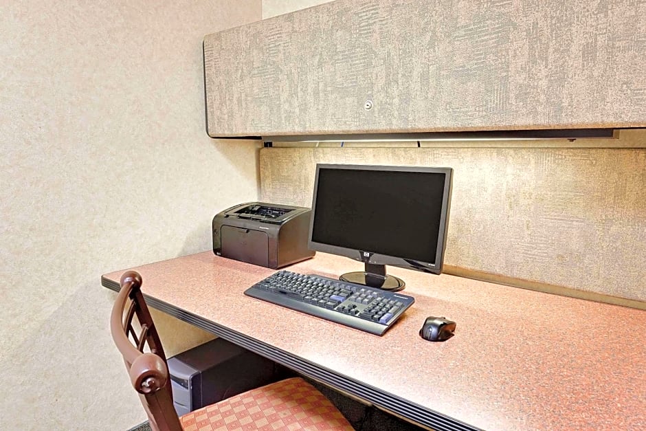 Baymont by Wyndham Grand Rapids SW/Byron Center