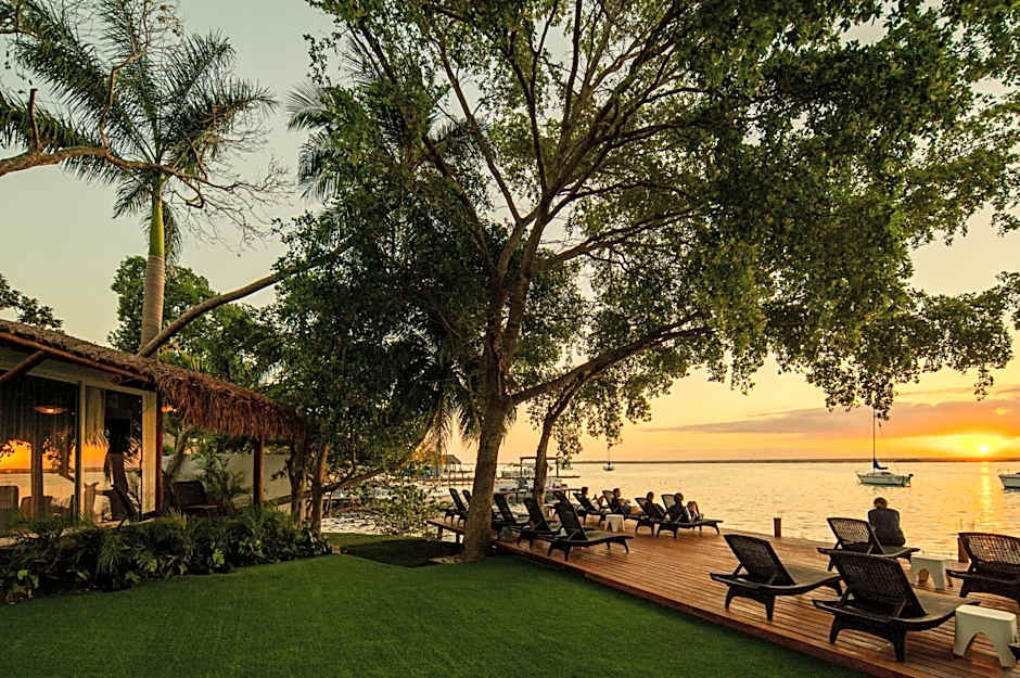 Casa Aakal Lagoon Front