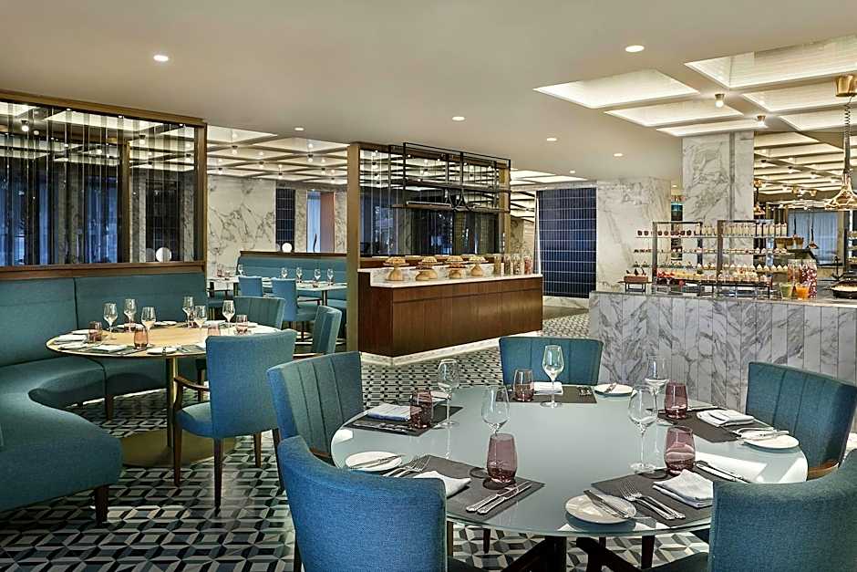 Al Bustan Palace, a Ritz-Carlton Hotel