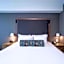 Sandman Signature Ottawa Airport Hotel