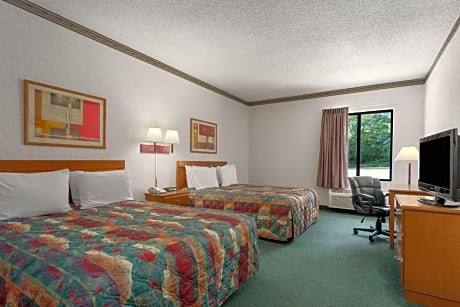 2 Queen Beds Non-Smoking