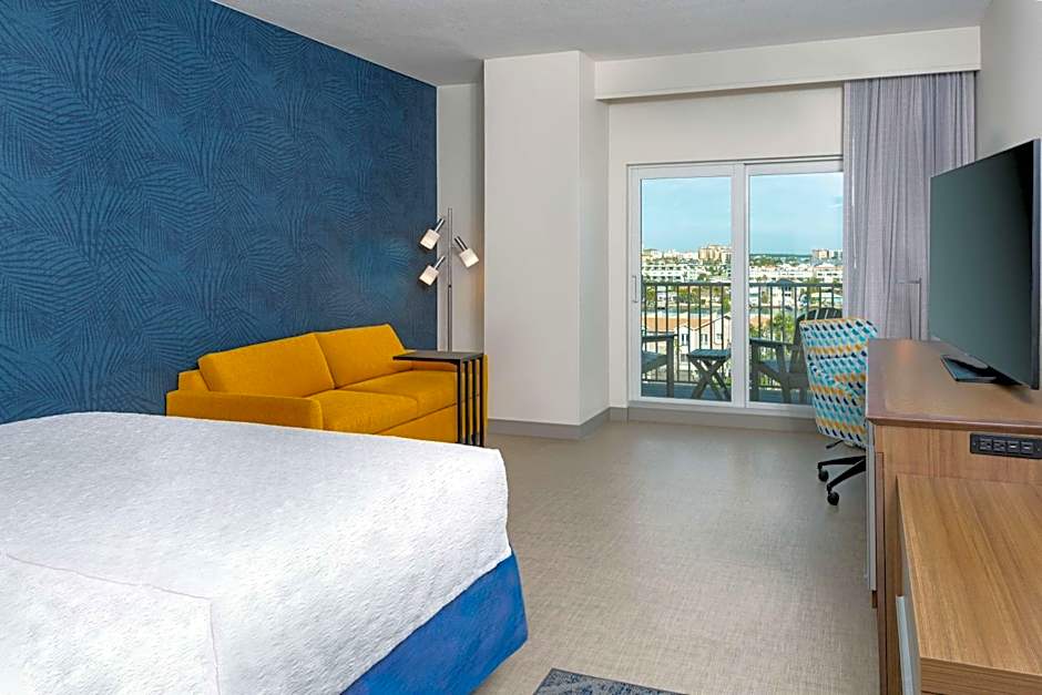 Hampton Inn By Hilton and Suites Clearwater Beach