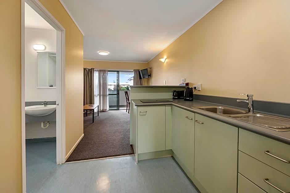 Fenton Court Motel
