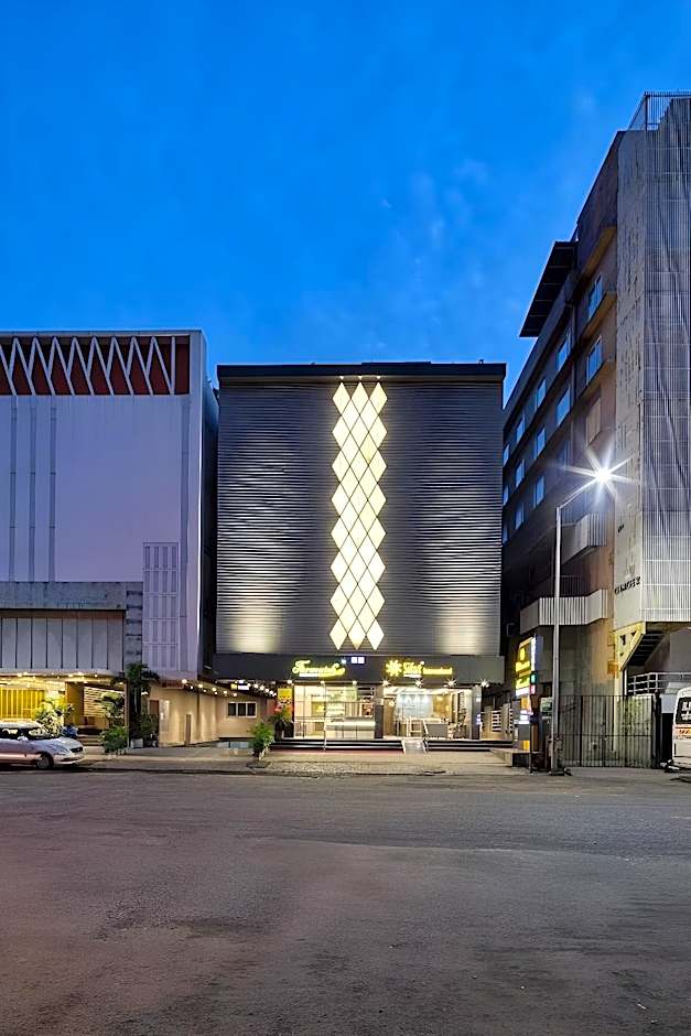 Hotel Sifat International