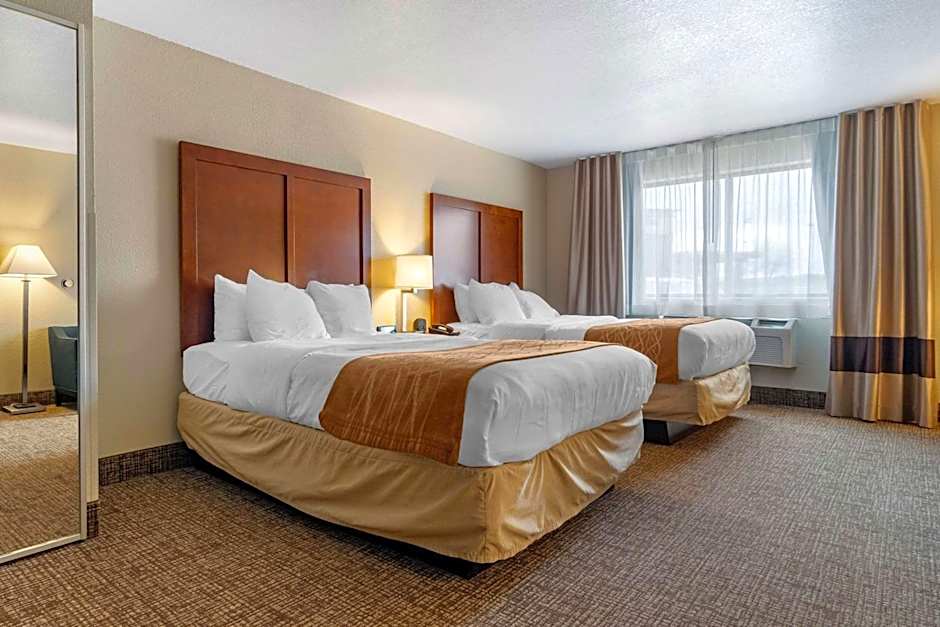 Comfort Inn & Suites South Hill I-85