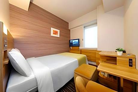 Single Room - Non-Smoking
