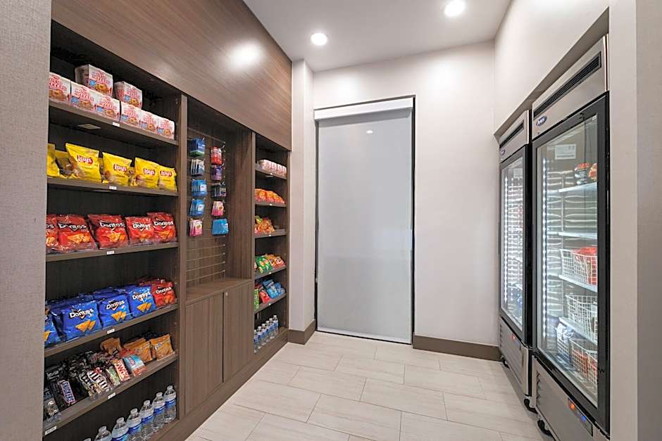 Holiday Inn Express & Suites Los Angeles Downtown West By IHG