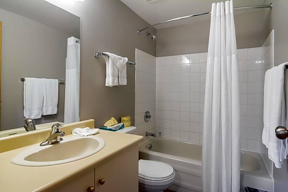 Motel 6-Saanichton, BC - Victoria Airport