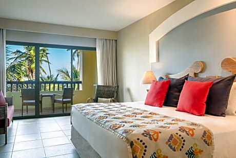 Premium Ocean Front Single