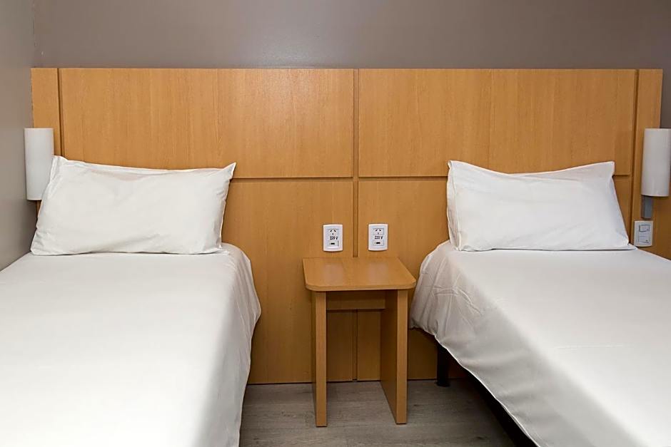 Hotel Ibis Buenos Aires Congreso
