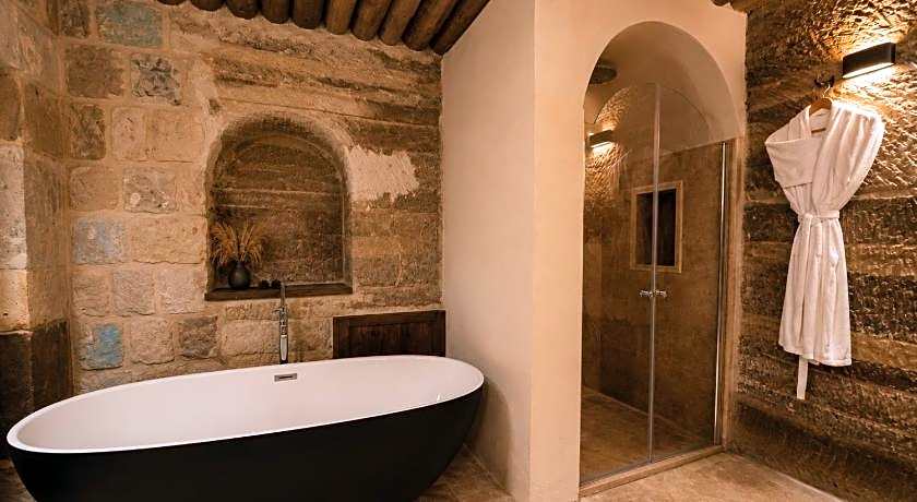 Luvi Cave Hotel