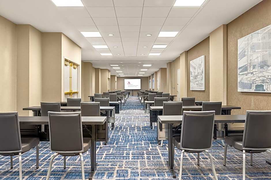 Chicago Marriott Downtown Magnificent Mile