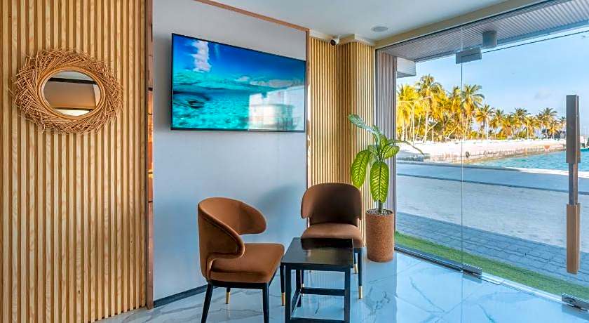 Swarn by Hawks Hotel Kamadhoo Baa Atoll