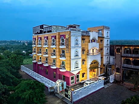 Foxoso Taj View Hotel